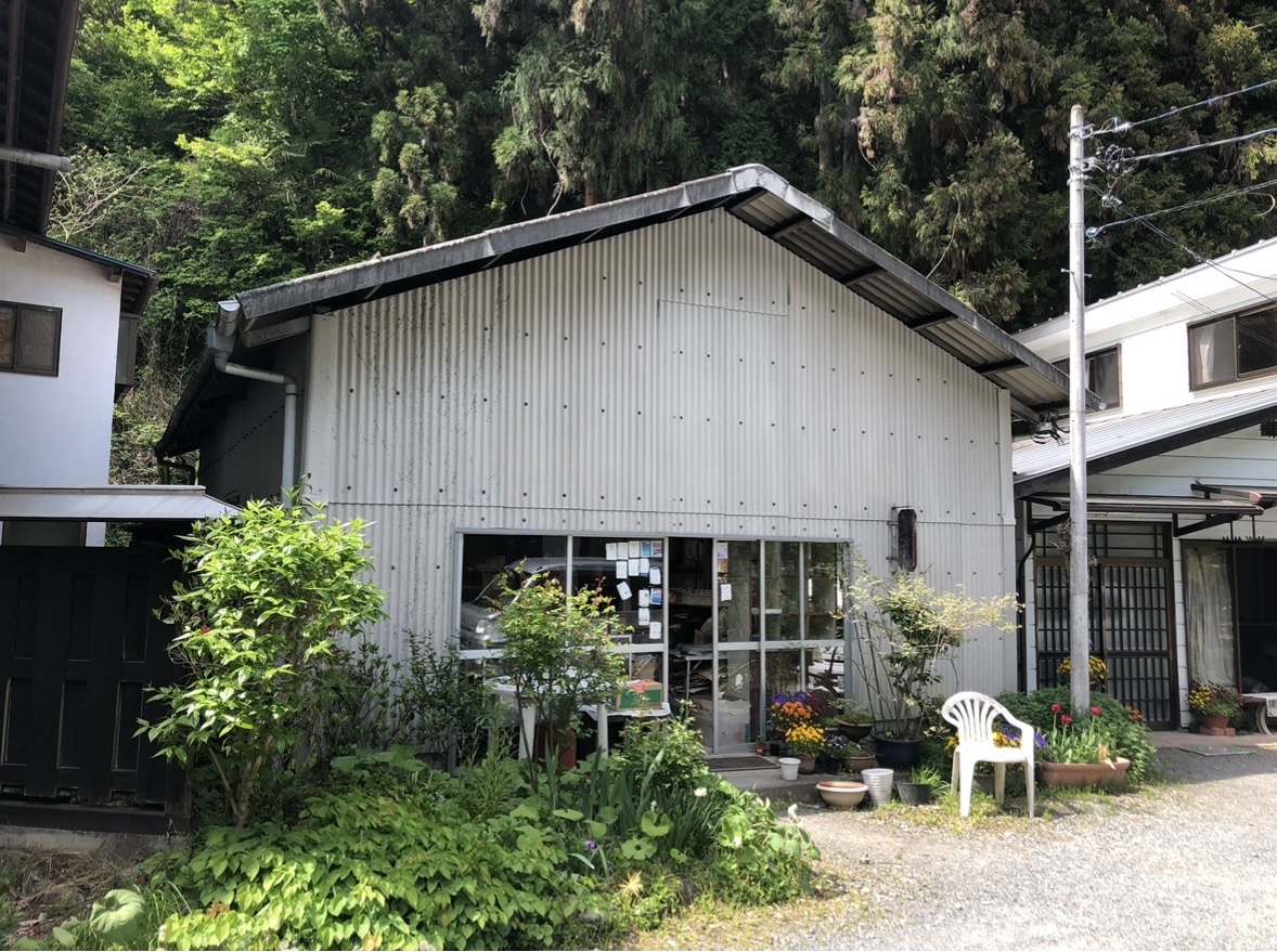 ガラス工房 葦路 外観